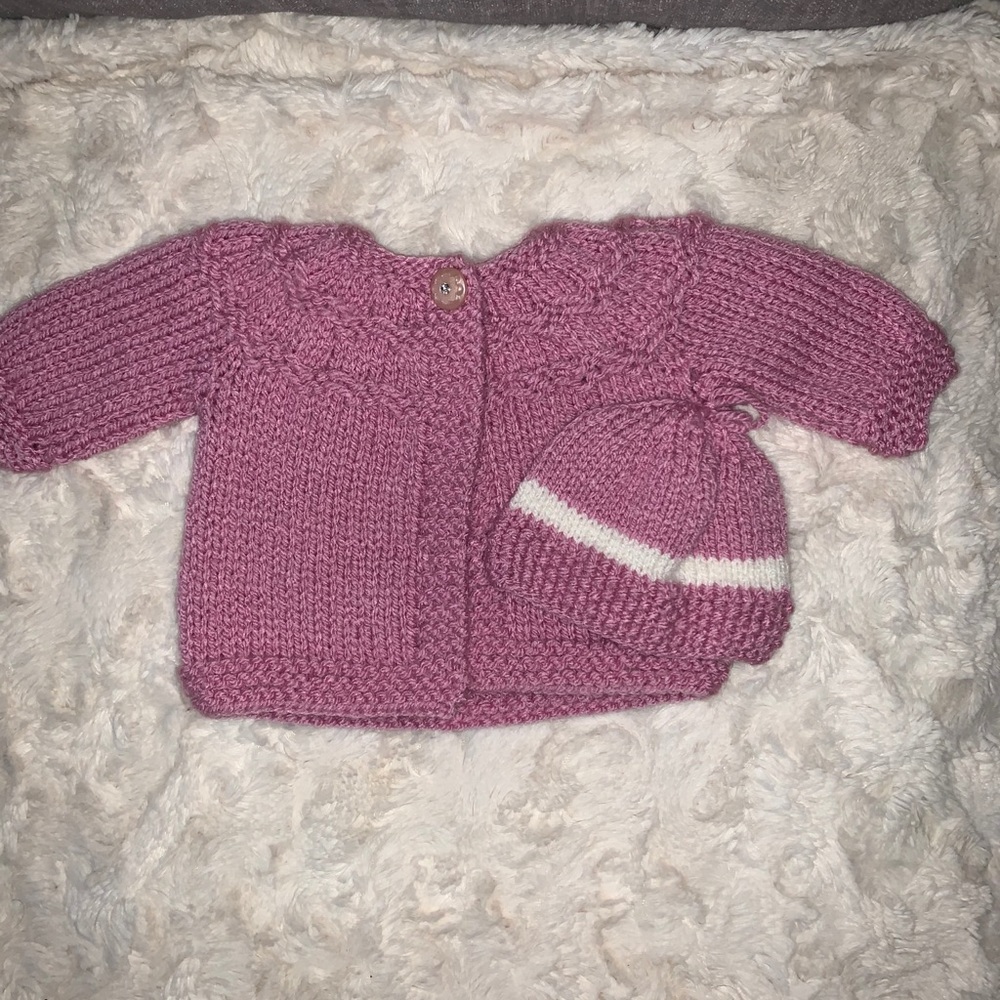 Knit sweater and hat